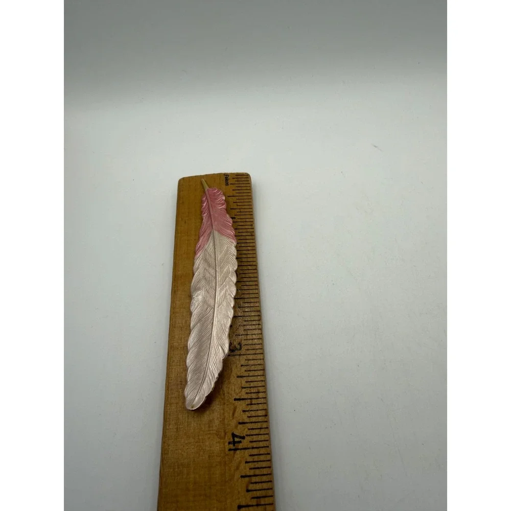 Vintage Feather Brooch Pink Cream Ombre Gold Tone Textured‎ Plume Pin 4 Inch